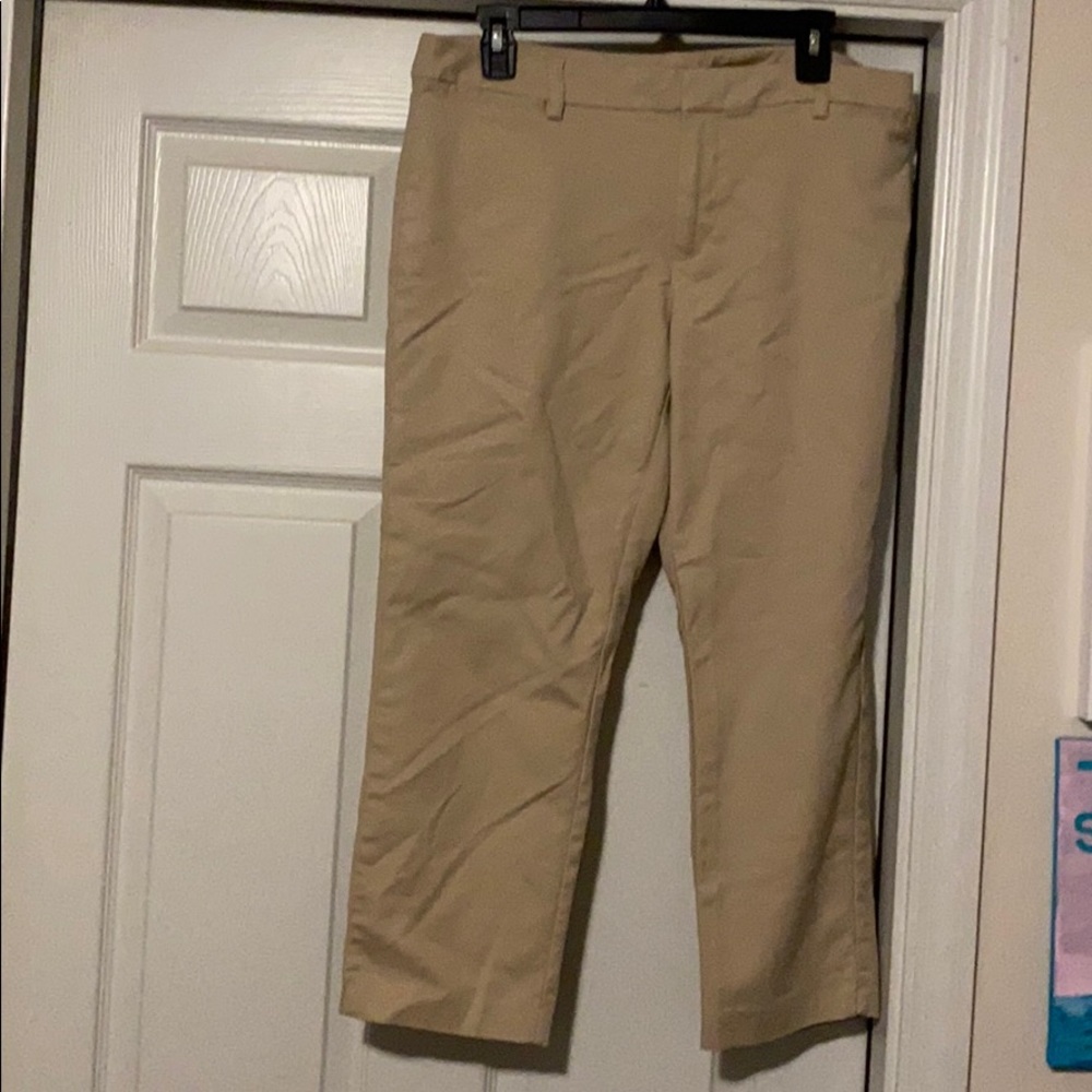 Gently used Tommy Hilfiger Capri Pants size 12